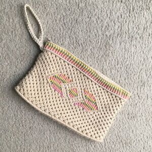 CREAM CROCHET CLUTCH BAGwRAINBOW AZTEC PRINT DESIGN/NEW
